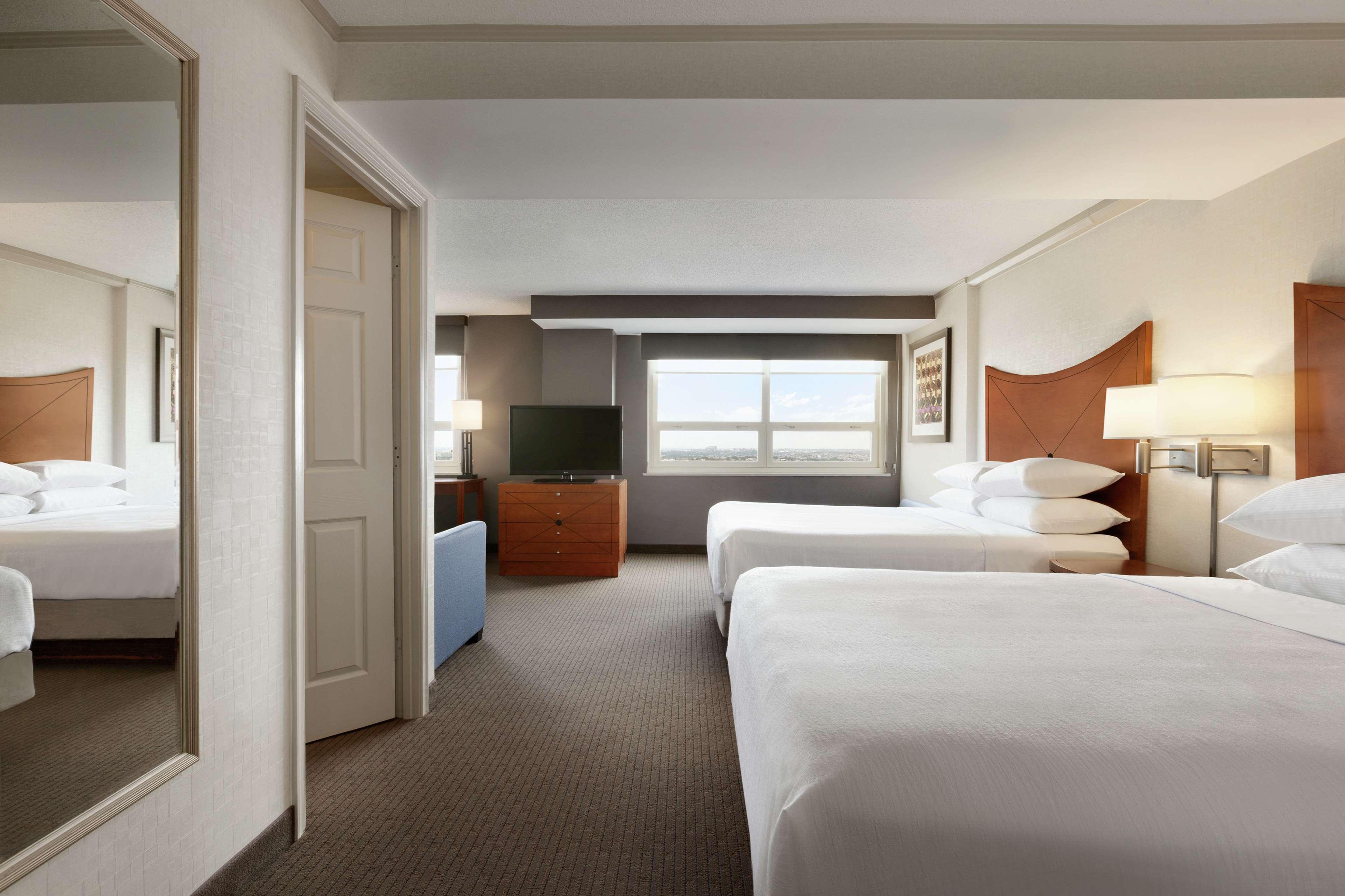 Embassy Suites Baltimore Inner Harbor מראה חיצוני תמונה
